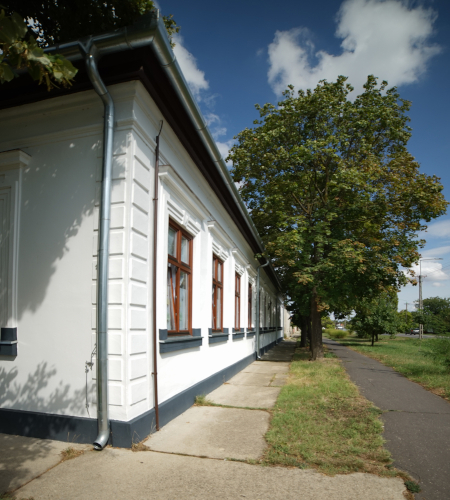 Mezőkovácsháza – Szolgáltatóház szigetelési referencia